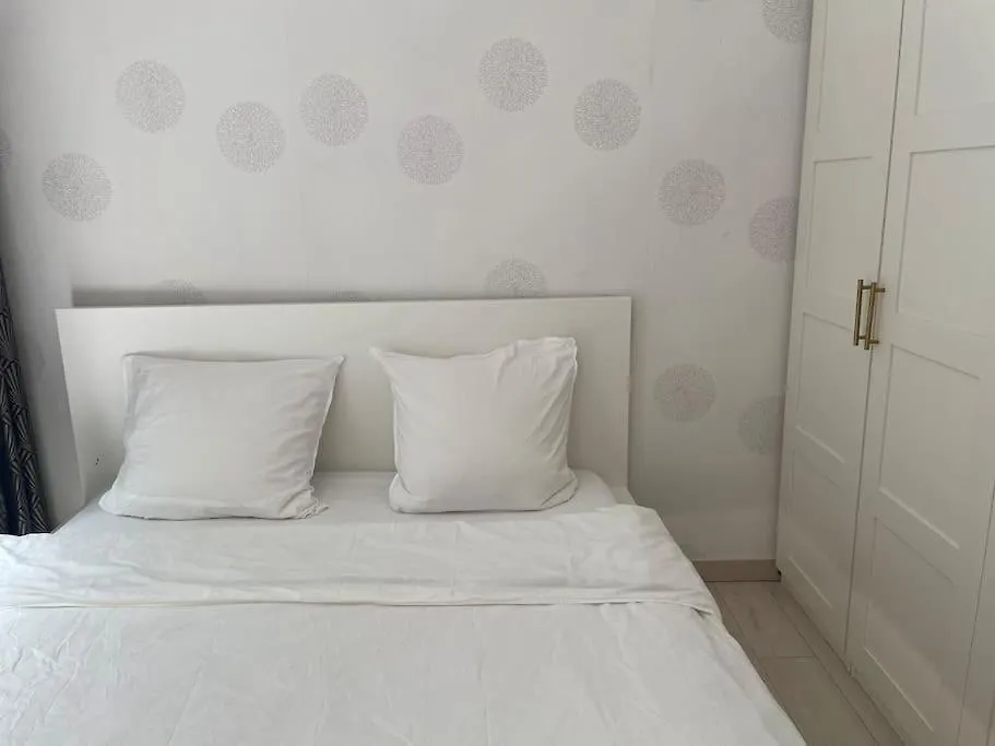 Apartment In The Heart Of The Champs Elysees With Balcony Παρίσι 0*,